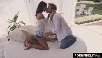 Ardent sex is everything our sexy babe needs